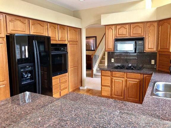 3rd image of 4030 E Fallen Oak Way