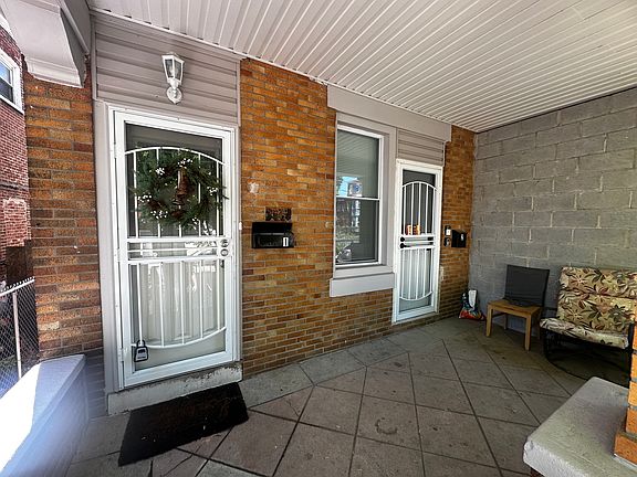 2nd image of 1312 W Rockland St #1