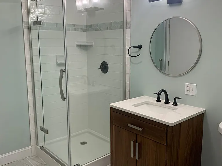 1308 Spencer Dr — Photo 2