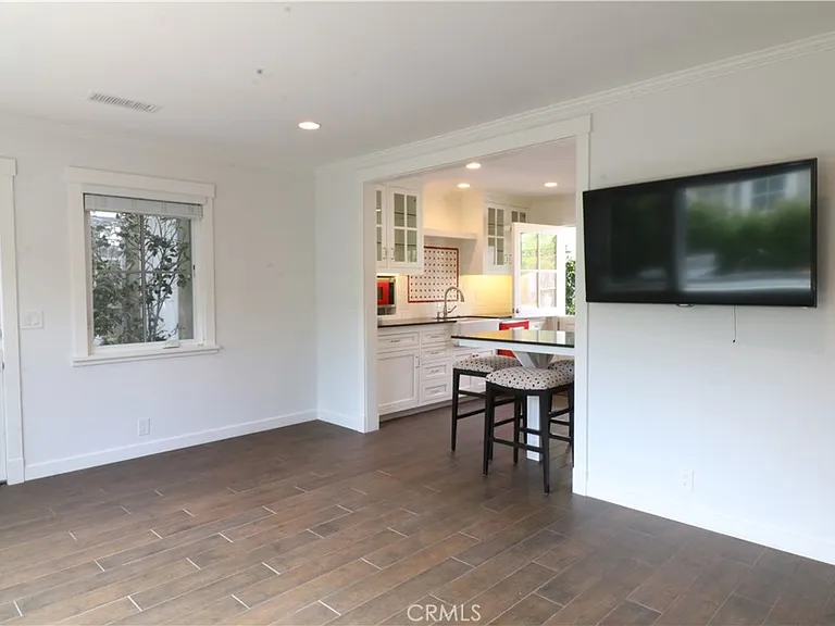 334 Cypress Dr — Photo 7