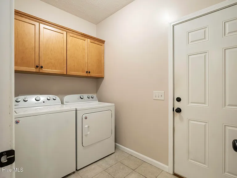 1350 Monticello Dr — Photo 21