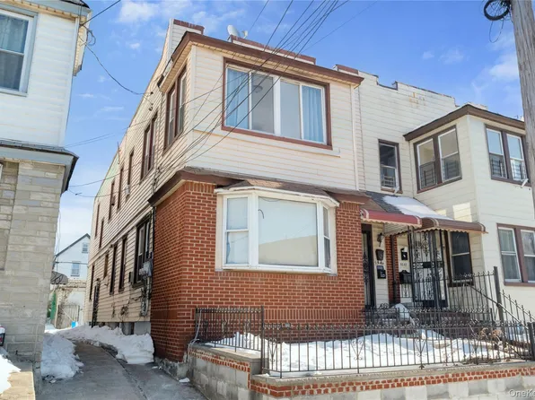 93-45 202nd Street, Hollis, NY 11423