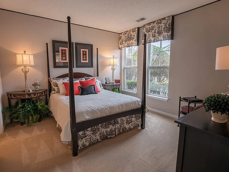 Brookberry Park Apartments — Photo 32
