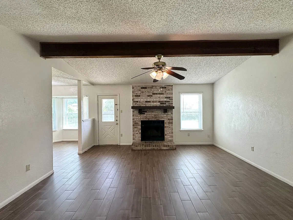 Building Photo - 3708 Madison Dr