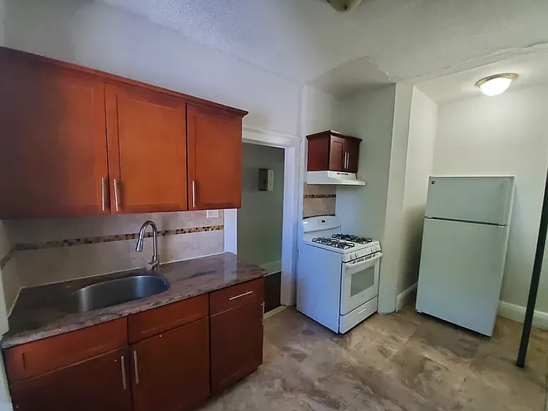101 Treacy Ave #33 — Photo 2