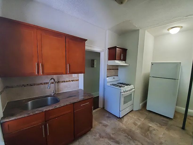 2nd image of 101 Treacy Ave APT 33