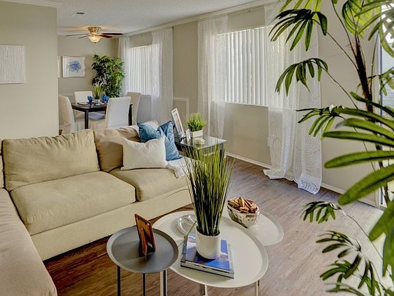 4th image of 8729 Graves Ave APT 11F