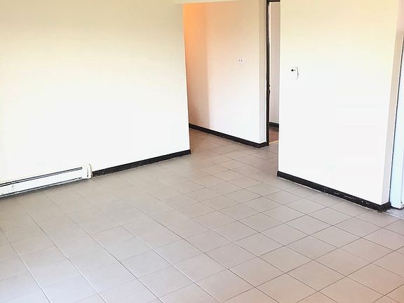 4th image of 371 Yates Ave APT 7