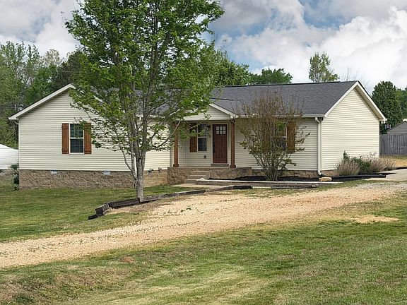 3rd image of 50 Foote Ln