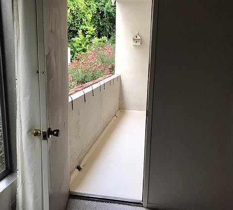 5th image of 801 S Lucerne Blvd APT 307