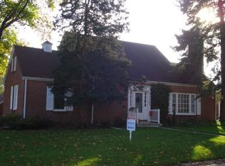 1297 Dunleith Ct, Dubuque, IA 52003