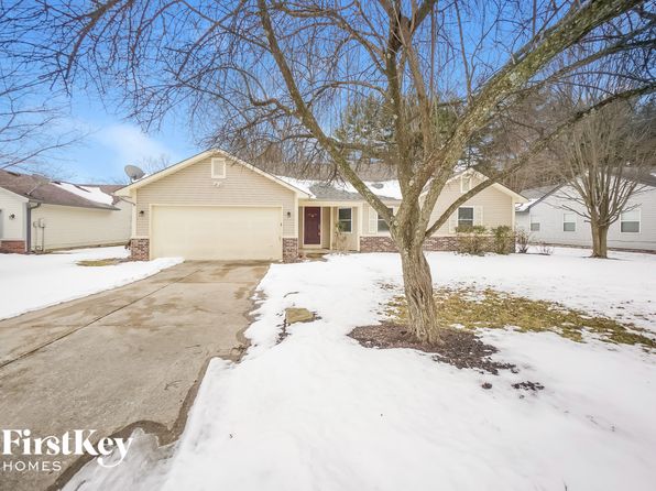 825 Country Ln