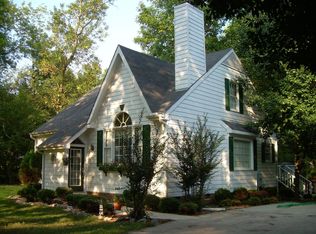 6916 Spring Dr, Raleigh, NC 27613