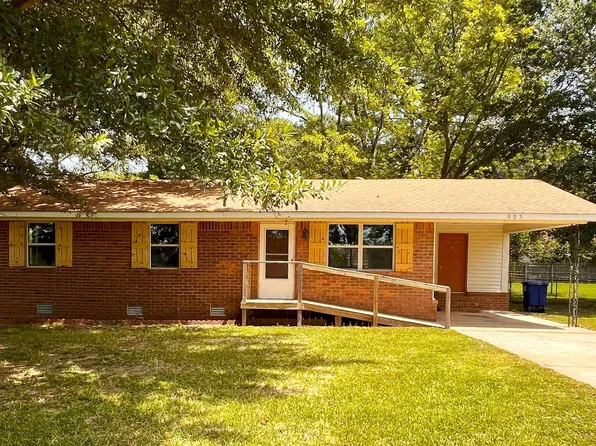 605 S Elm St, Beebe, AR 72012