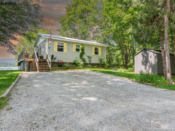 50 Lawtons Ln, Springfield, NB E5T 3L4