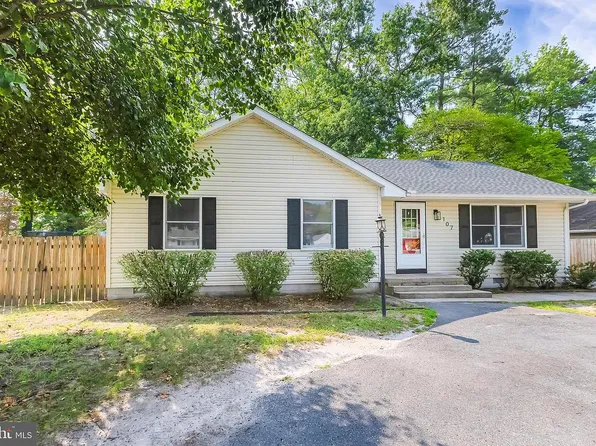107 Walden Dr, Fruitland, MD 21826