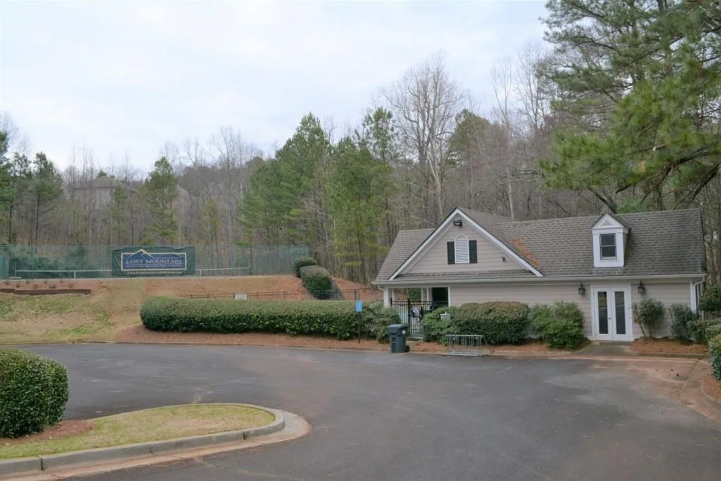 551 Schofield Dr #52 photo 1