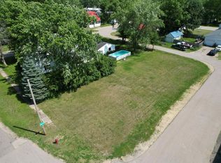 E Richard St, Lone Rock, WI 53556