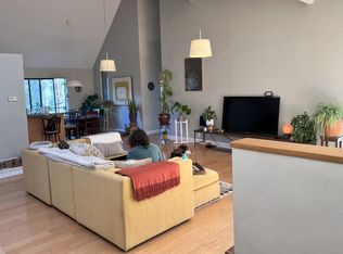 7075 Sayre Dr, Oakland, CA 94611