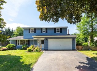 209 Pear Tree Dr, Camillus, NY 13031
