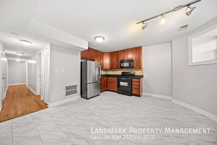 Building Photo - 509 E 44th St #G