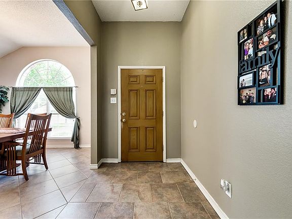 4th image of 3101 Cantura Dr