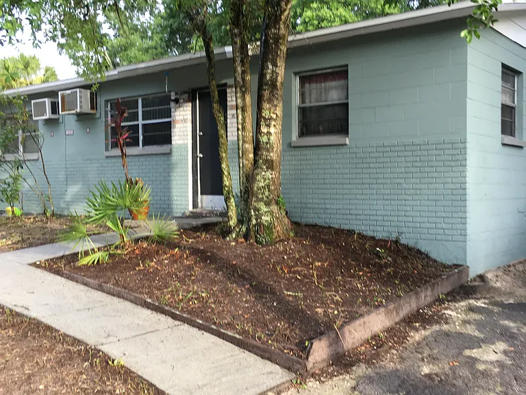 1203 E Annie St #A — Photo 2