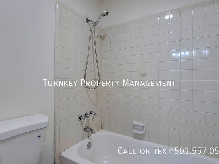 1910 Fair Oaks Dr — Photo 15