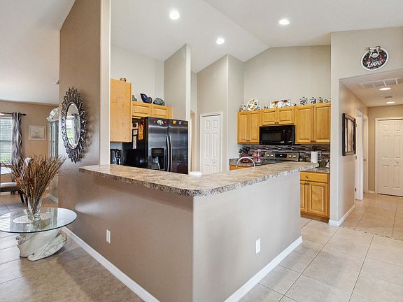 3rd image of 283 Eldron Blvd SE