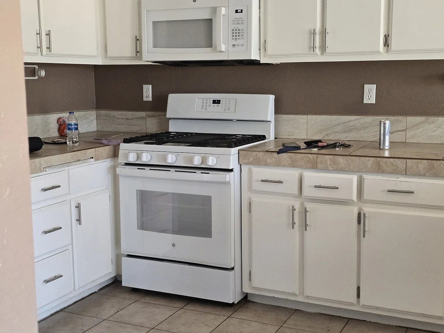 8100 Hemlock Ave — Photo 3