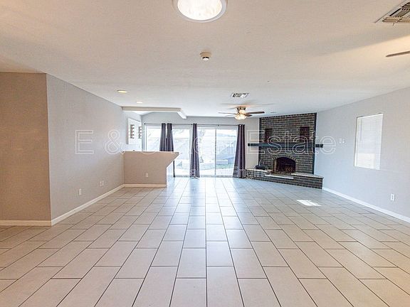 3rd image of 730 E Solana Dr