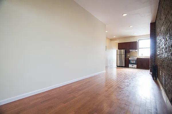 Rented by Nooklyn NYC LLC | media 18
