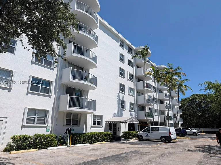 210 Sea View Dr #405 — Photo 15