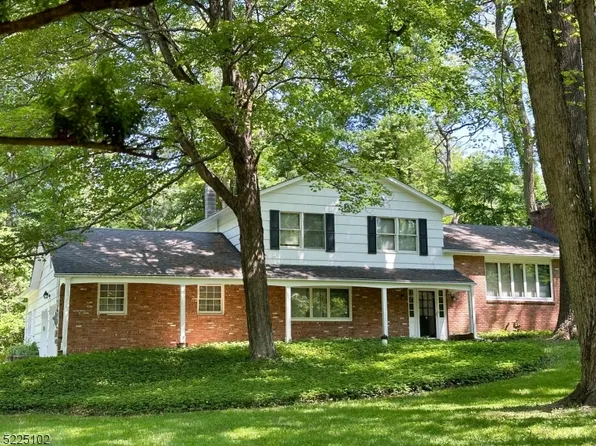 32 Cherry Tree Ln, Chester Twp., NJ 07930