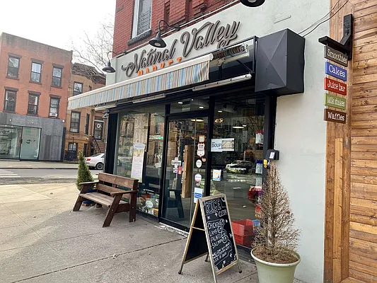 Rented by Compass | media 62