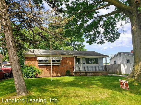 2nd image of 4604 Palm Ave