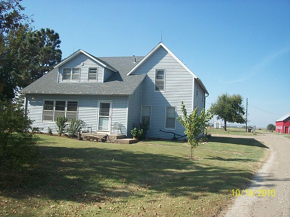 House is now White in color