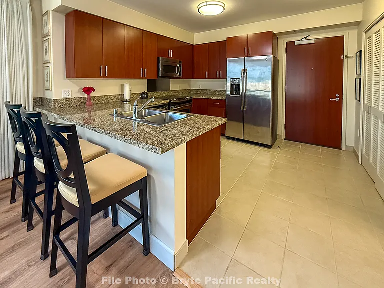 909 Kapiolani Blvd #1008 — Photo 3