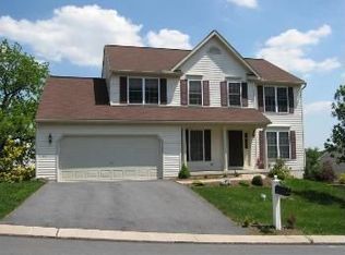 3316 Greenridge Dr, Mountville, PA 17554