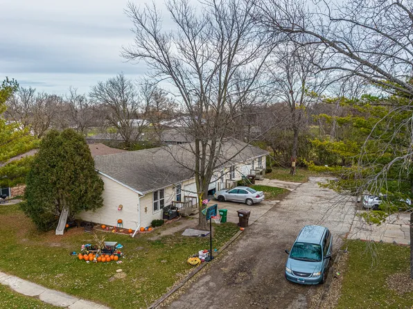 455 Park Dr, Marengo, IL 60152
