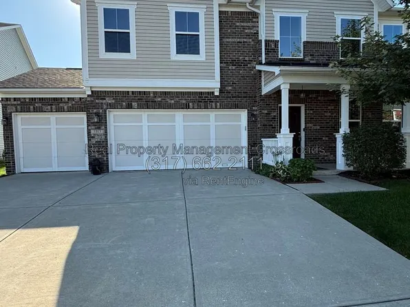7713 Eagle Point Cir, Zionsville, IN 46077