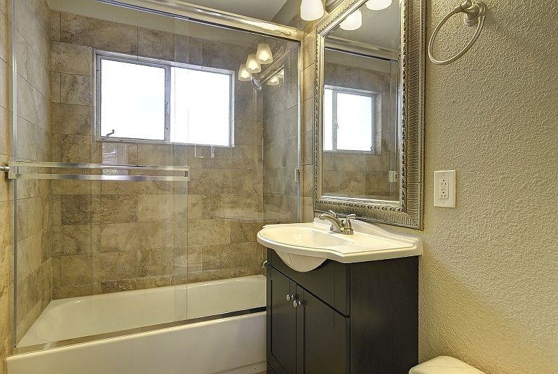 2nd image of 3824 Princeton Way