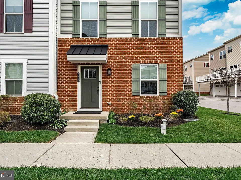 300 Blue Welsh St