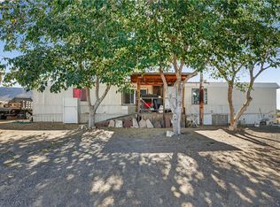 582 S Hunt Rd, Golden Valley, AZ 86413