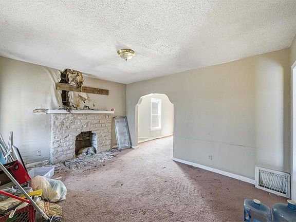 5th image of 4418 Monroe Ave