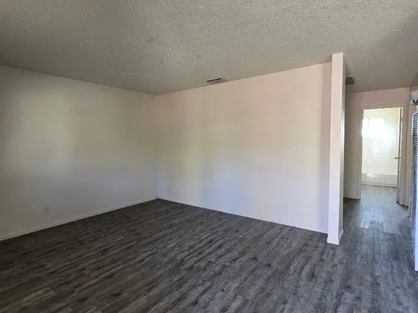 4240 E Clay Ave #1, Fresno, CA 93702