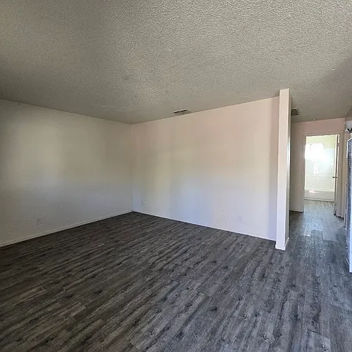 4240 E Clay Ave #1 Photo 1
