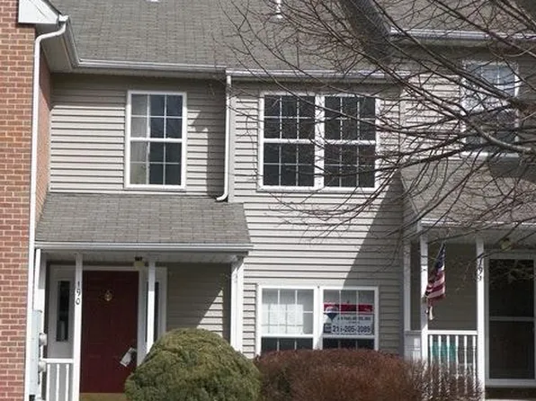 190 Victoria Ct, Doylestown, PA 18901