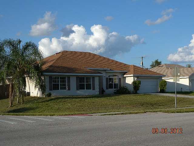 1st image of 1097 SW California Blvd