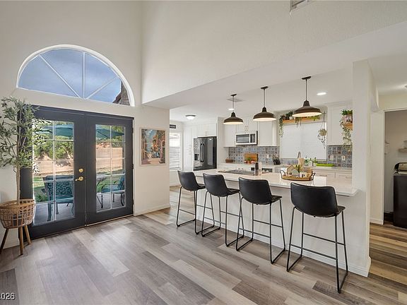 4th image of 2818 Secret Canyon Rd